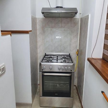 Kriss Apartment Luxury Targu Jiu Exterior photo